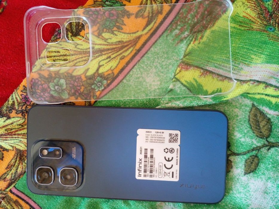 Infinix Hot 50 i yangi  128 xotira karobka bor bir oy boʻldi olinganig