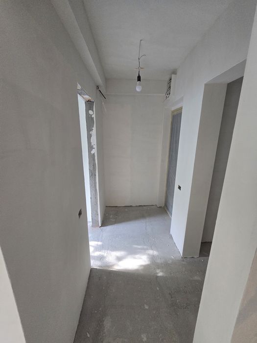Proprietar !!Vand apartament 2 cam tiglina