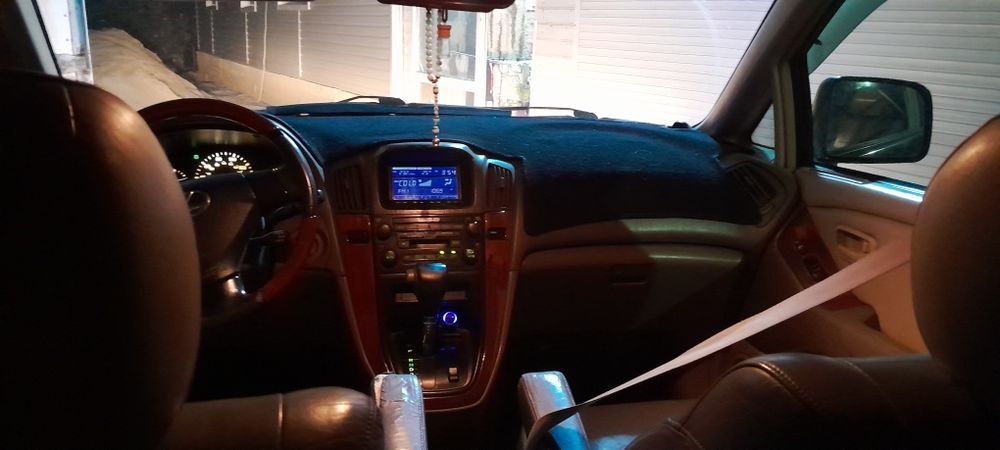 Продам лексус рх 300