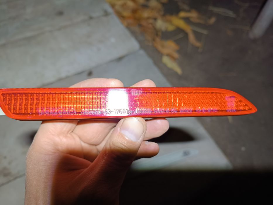 Отражатели заднего бампера Lexus rx 300/