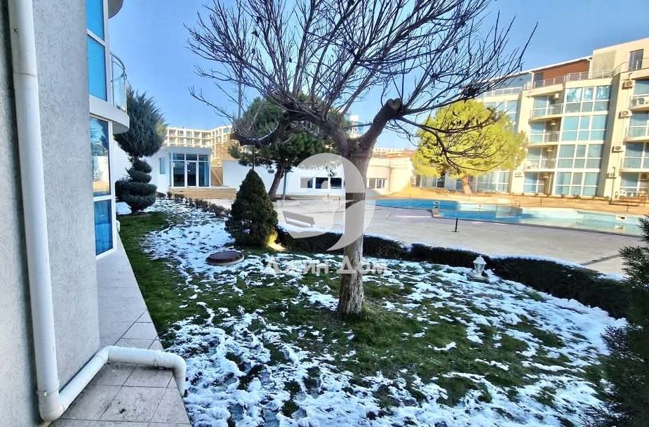 Продава се Двустаен апартамент в Бургас, Сарафово - 67 кв.м за 1178 €/кв.м - Снимка #12