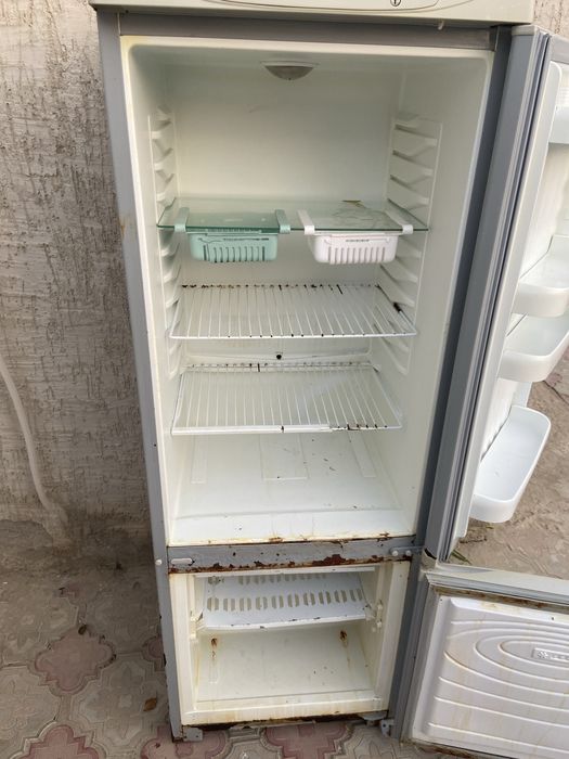 Холодильник барр