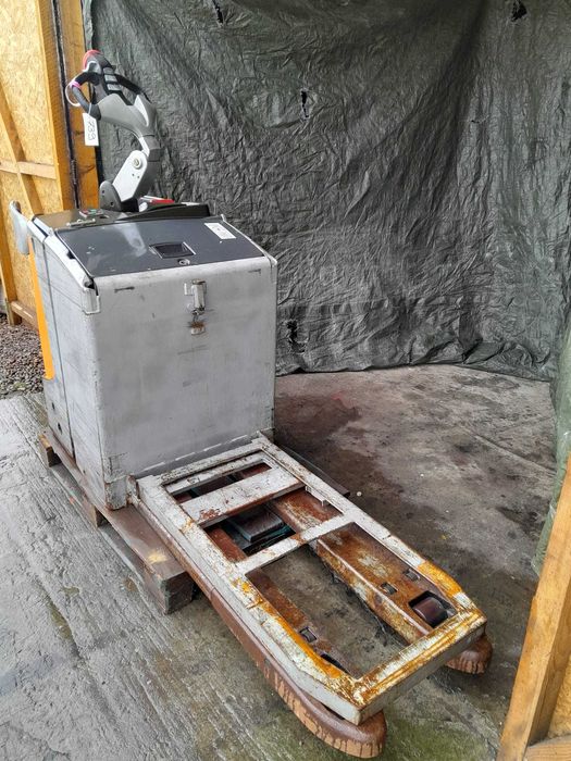 Transpalet Electric Still