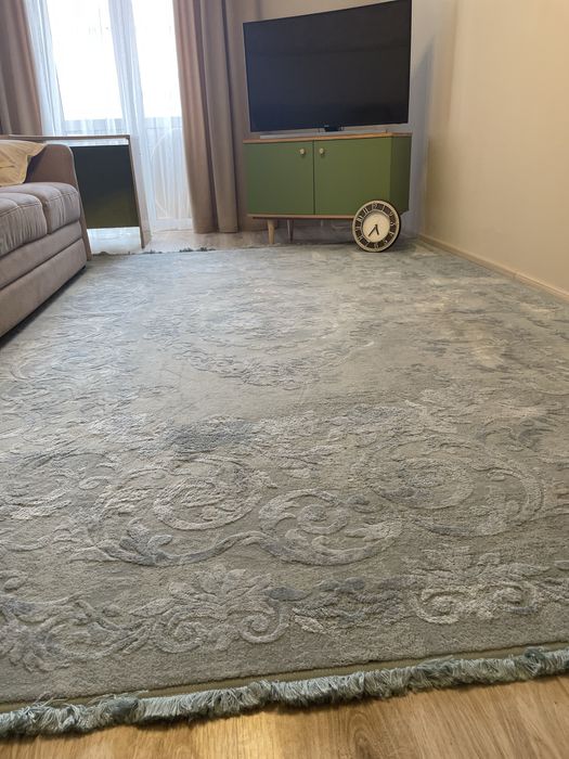 Продам ковер стильный