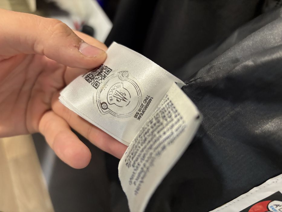 Geaca AntiVant Moncler
