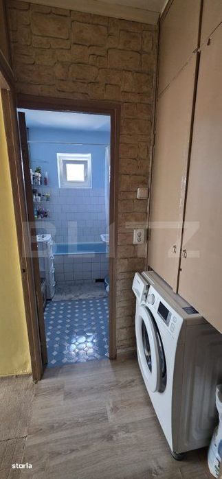 Apartament 4 camere, 4 balcoane,an 1984, 75 mp, zona Blv Bucuresti
