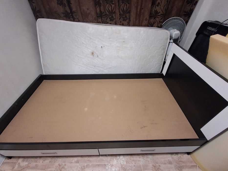 Продам кровать б/у