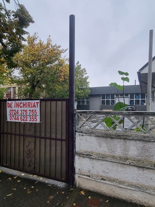 De închiriat spațiu central