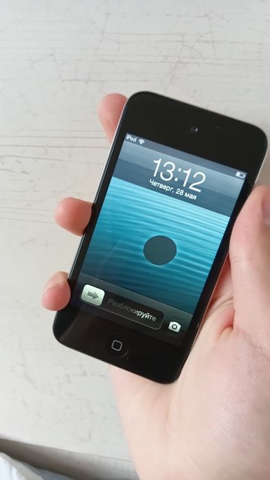Продам Ipod 4 8gb