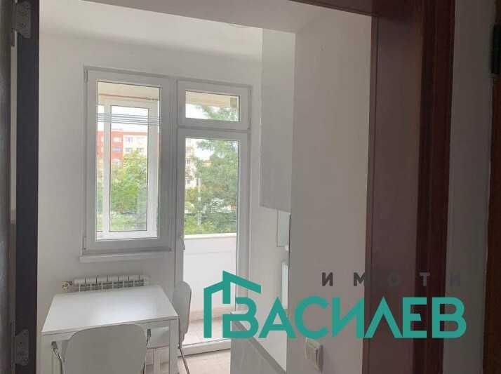 Дава се под наем Двустаен апартамент в София, Център - 50 кв.м за 625 € - Снимка #2