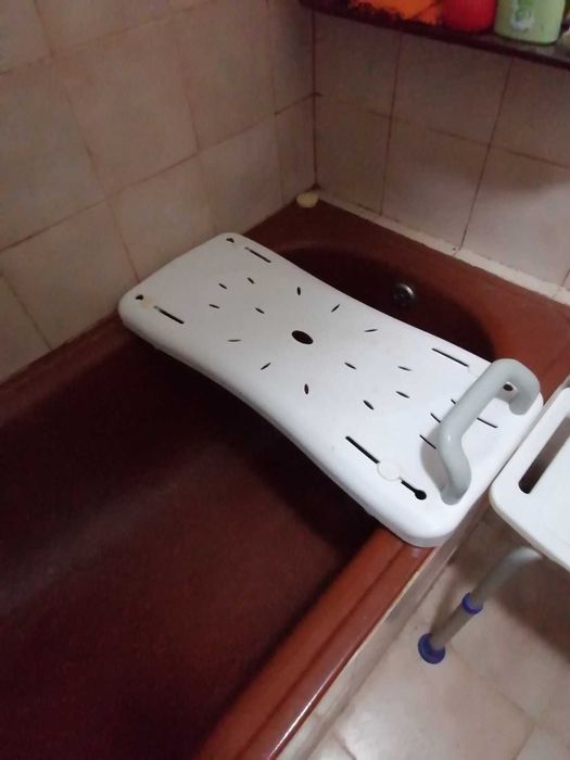 медицински стол за вана