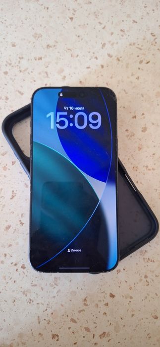 Iphone 17 Pro max BLUE