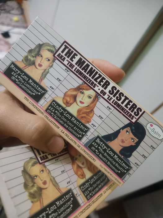 Палетка хайлайтеров The Manizer Sisters от бренда theBalm