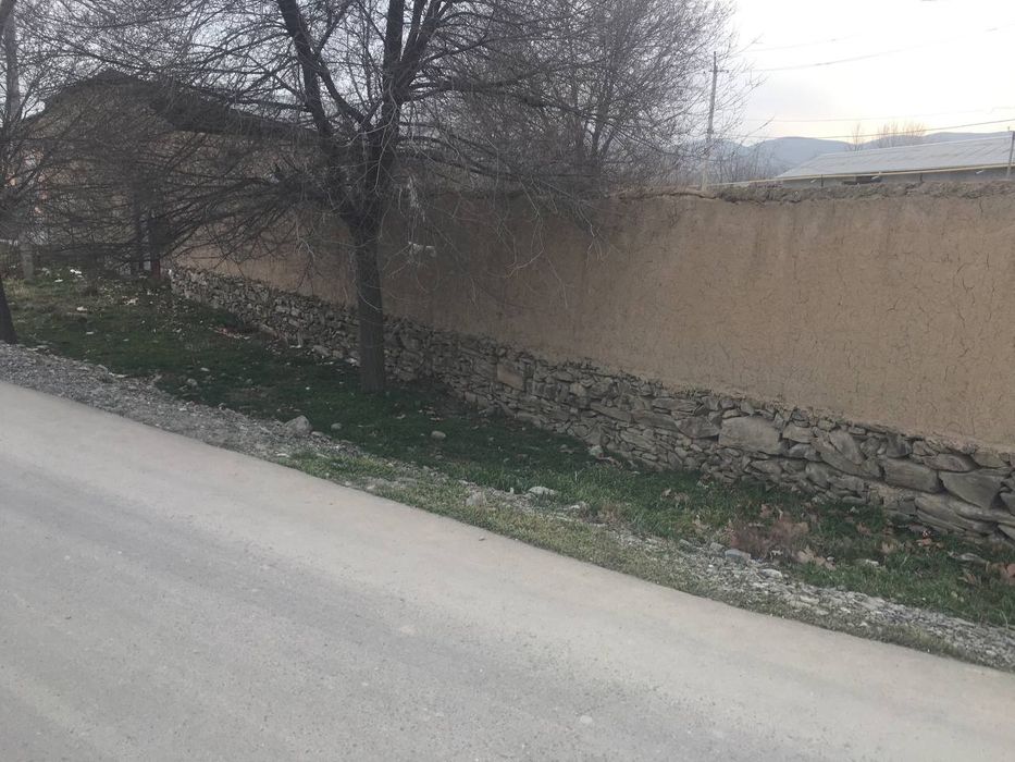 Участка сотилади жиззах Шахар сайтлжой махалласи 4сотих