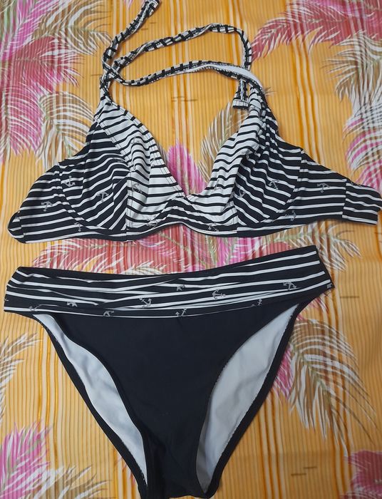 Купальники женские