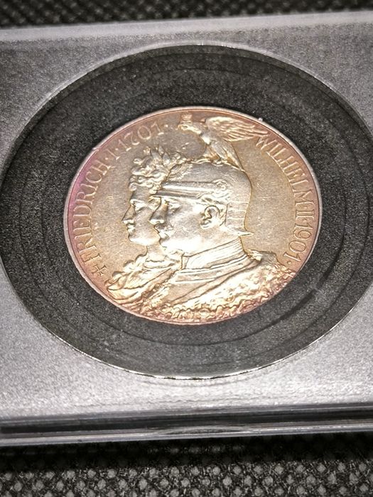 Серебряная монета Пруссия 1901 2 марки 200-летие

марки 200-летие