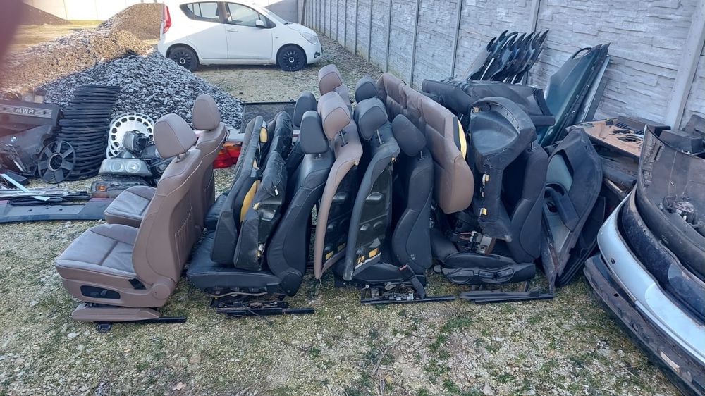 Запчасти для bmw e39, e38, e60. Бампер, сиденья, карты, капот.