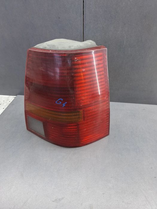 Lampa / Tripla stop dreapta pe aripa - Volkswagen VW Golf 2002