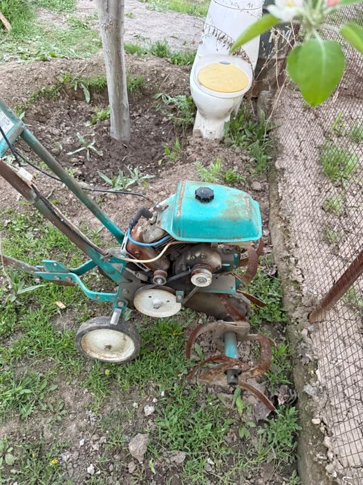 Мотокультиватор Крот (рабочий)