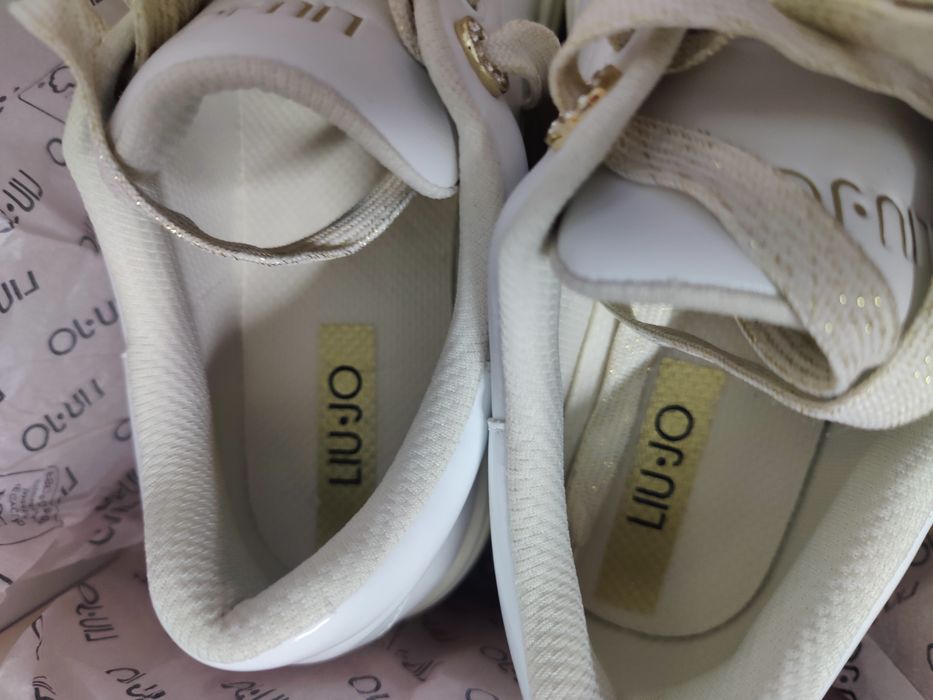 Adidasi  cu platforma LIU  JO