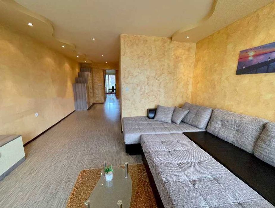 Дава се под наем Едностаен апартамент в София, Център - 60 кв.м за 599 € - Снимка #1