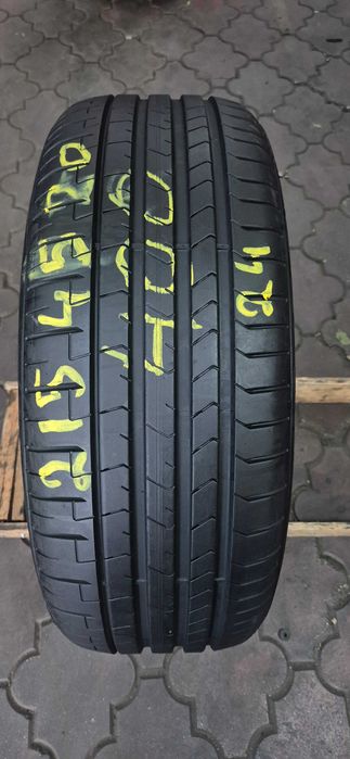Pirelli 215/45/20
