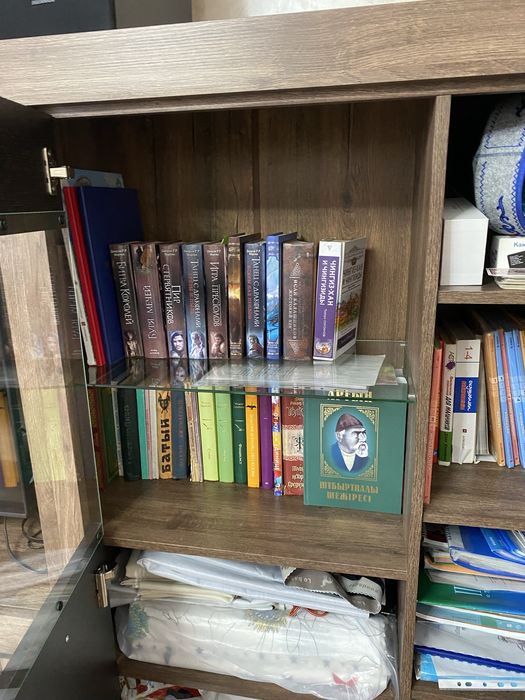 Продам стенку, без телевизора