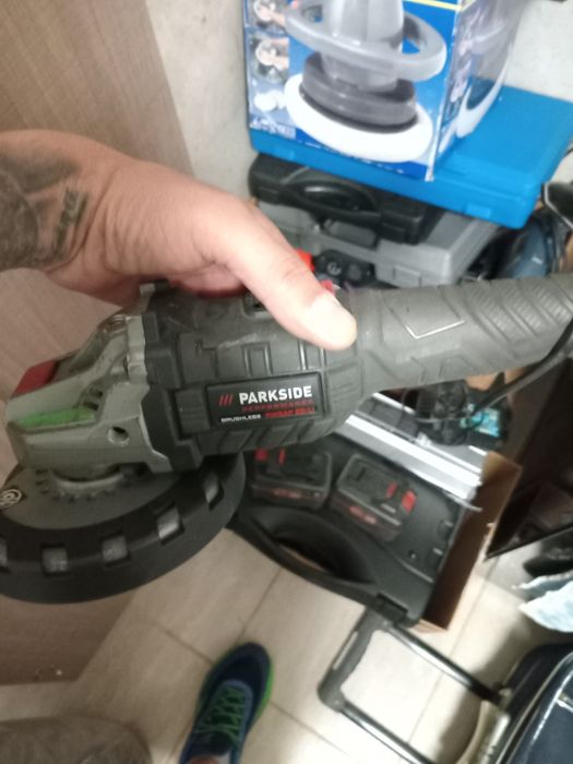 Vând flex 80 lei perfect funcțională cu douo baterie si încărcător