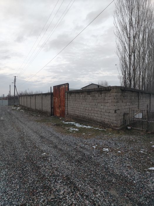 Йер сотилади 4 остиги нархи келшилад