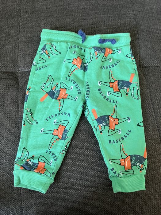 Pantaloni copii marimea 74