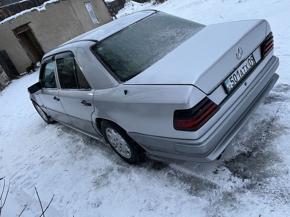 Продам обмен машина не на ходу