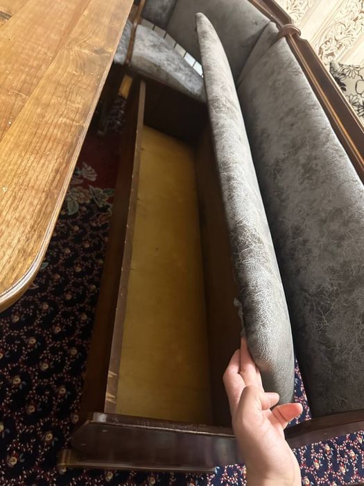 Уголок сотилади срочно