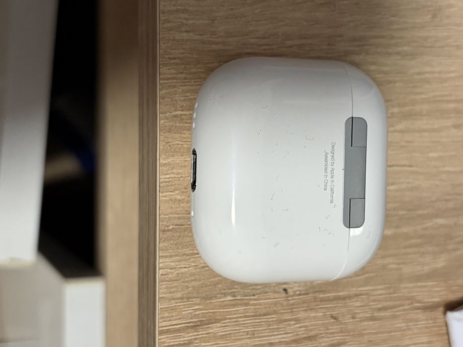 AirPods 4 cu Active Noise Cancellation – IMPECABILE