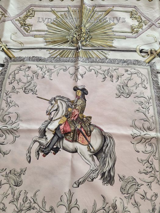 Esarfa Hermes Paris