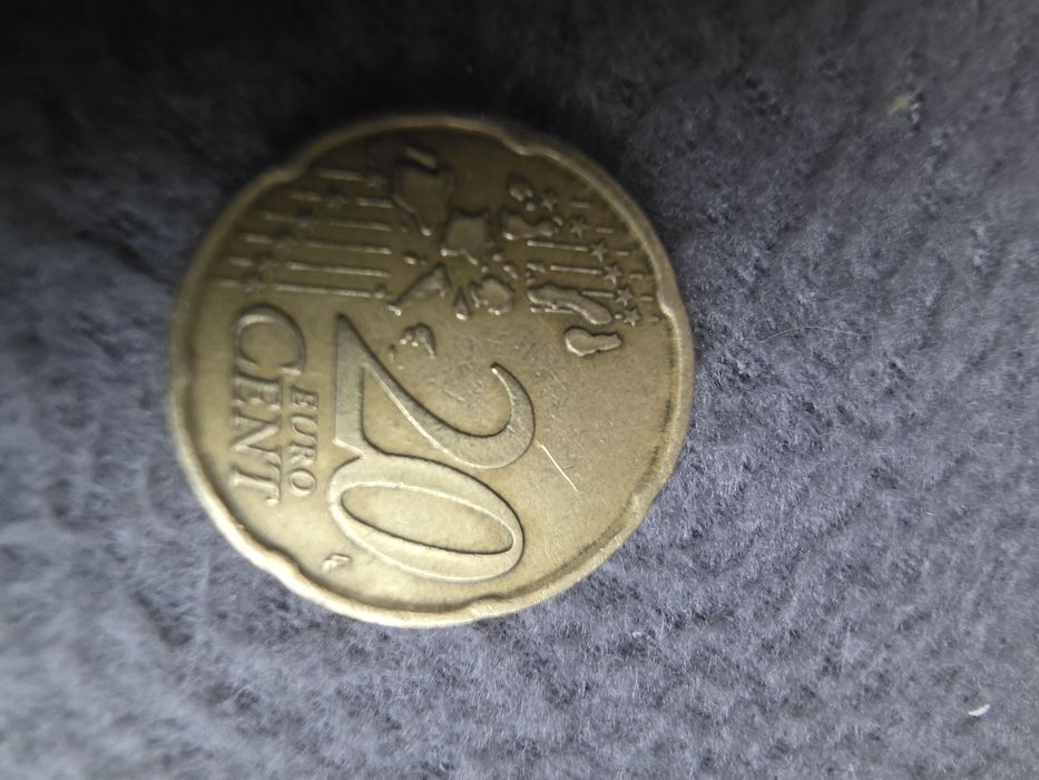 Vând moneda de 20 euro centi din anul 2002