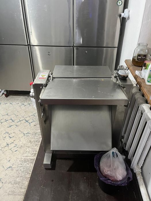 Продам слайсер для мясо