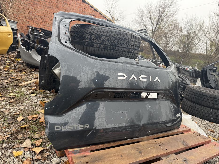 Капак Dacia Duster