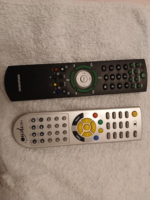 Telecomenzi universale GRUNDIG SLIM SI HITECH
