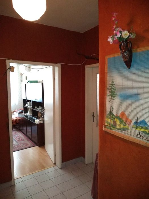 Дава се под наем Двустаен апартамент в Шумен, Добруджански - 70 кв.м за 255 € - Снимка #2