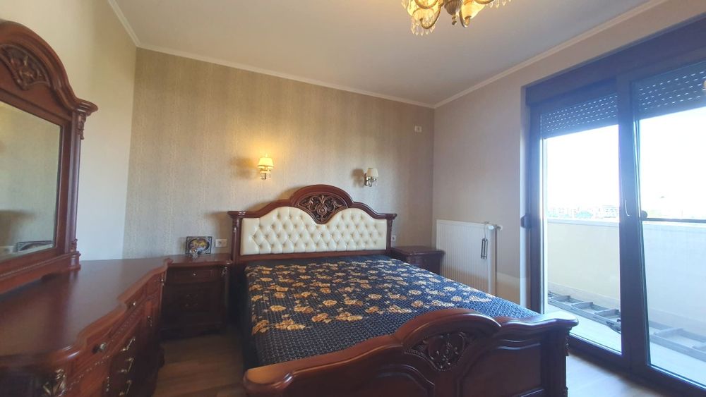 Ap.3 camere tip Penthous bloc nou+loc de parcare zona Lipovei