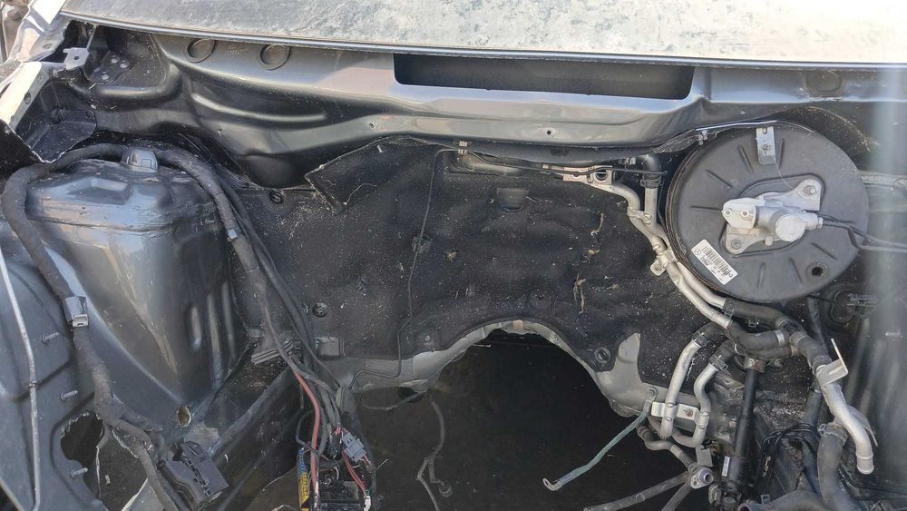 Kit conversie Mercedes Vito w 447 ani 2015 - 2026 (carcasă bord, tulumbă bord, ansamblu ștergătoare, casetă direcție, preșuri etc.)