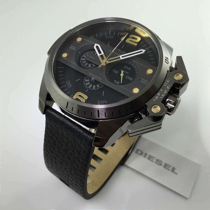 Часовник - Diesel DZ4386