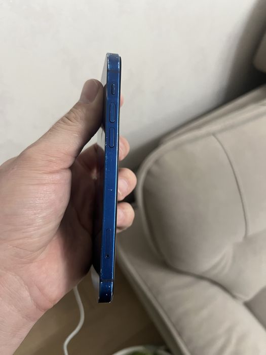 Продам Айфон 12 128гб