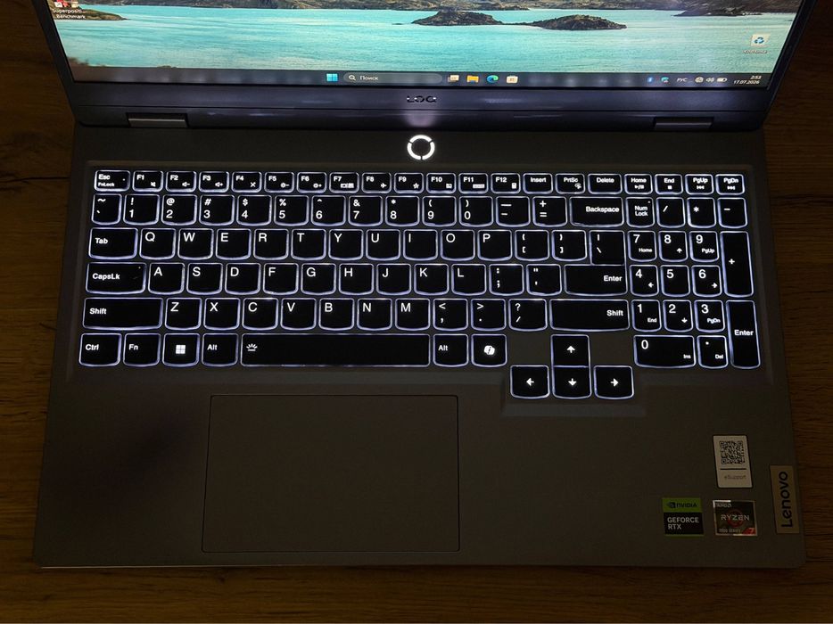Lenova LOQ 15ARP9 Gaming