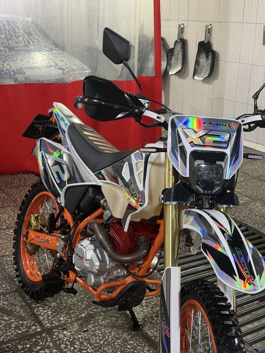Продам мотоцикл Эндуро 300 кубов