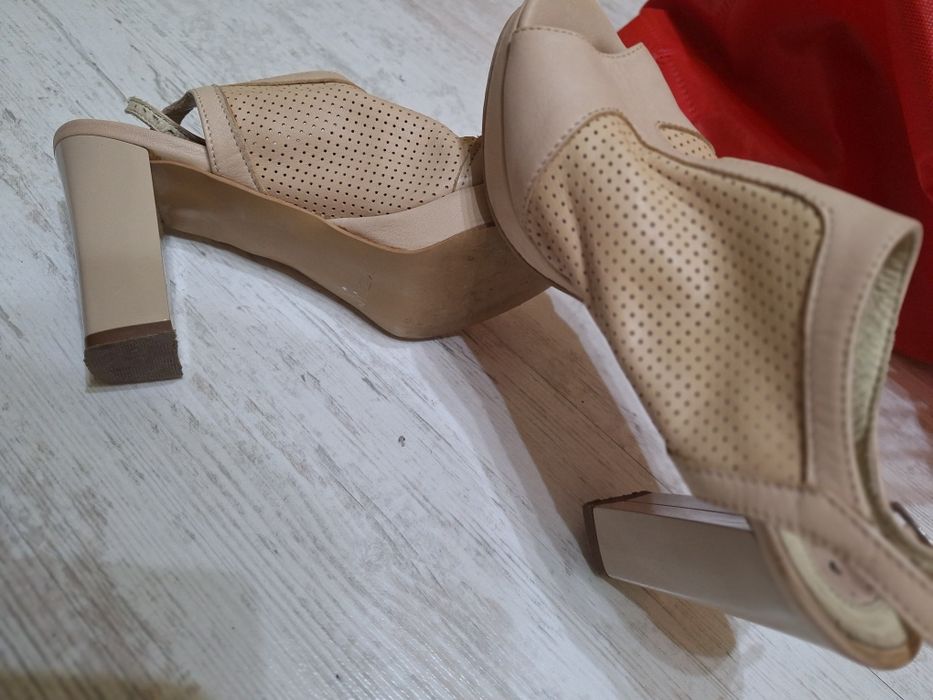 Дамски обувки-токчета.Номер-36