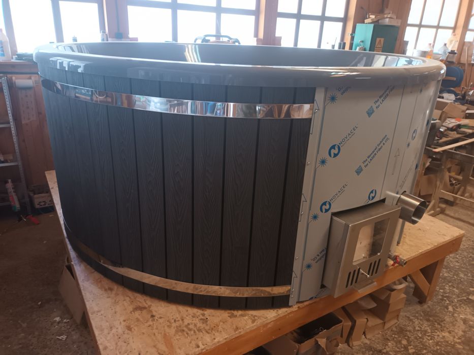 Ciubar din fibra de sticla, "Wellness" diam.2.25m cu soba incorporata