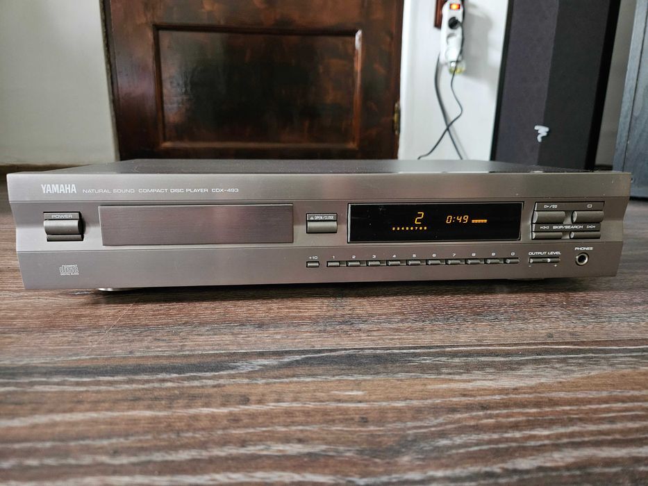 CD Player Yamaha CDX-493