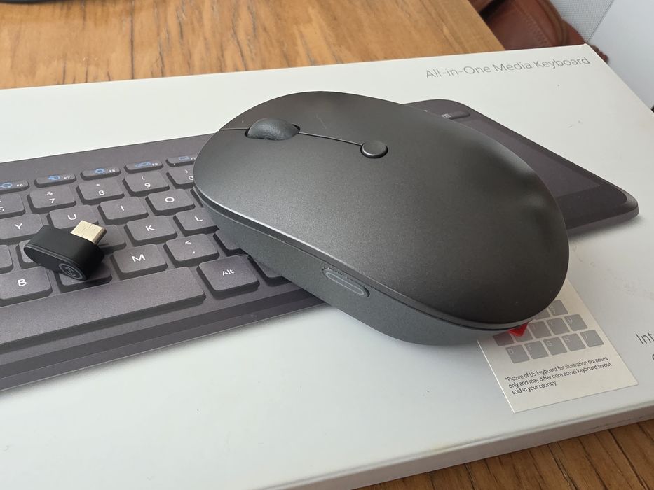 Pachet periferice wireless: Tastatură Microsoft All-in-One + Mouse Lenovo USB-C