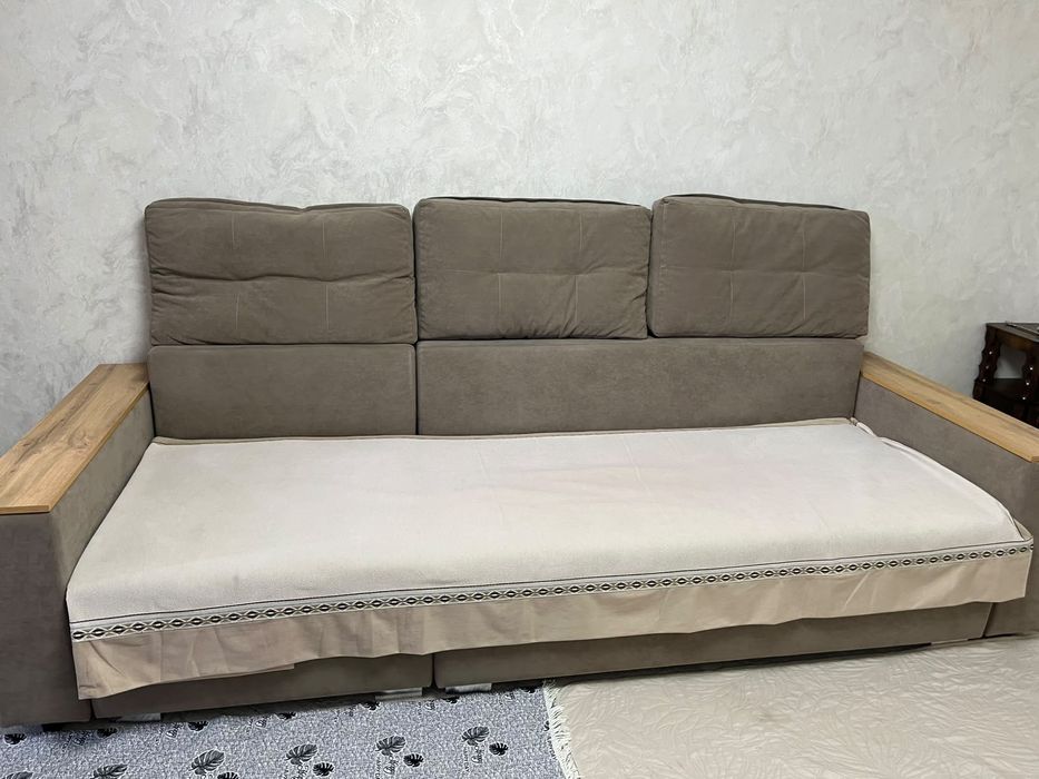 Диван продам срочно